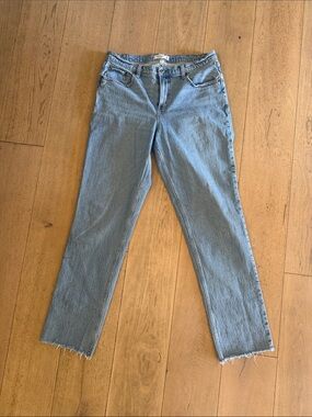 Abercrombie & Fitch Light Blue 90’s Straight-Leg mid rise Jeans Curve love